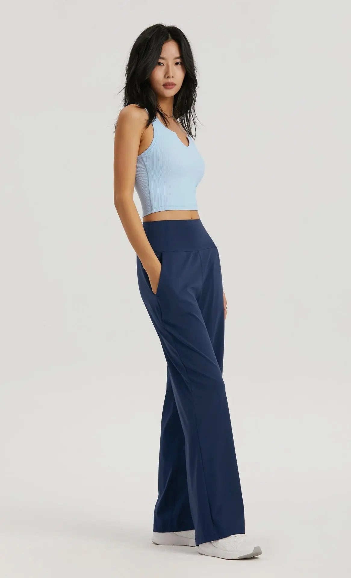 Flowra Relaxed Straight Pants - Veryra