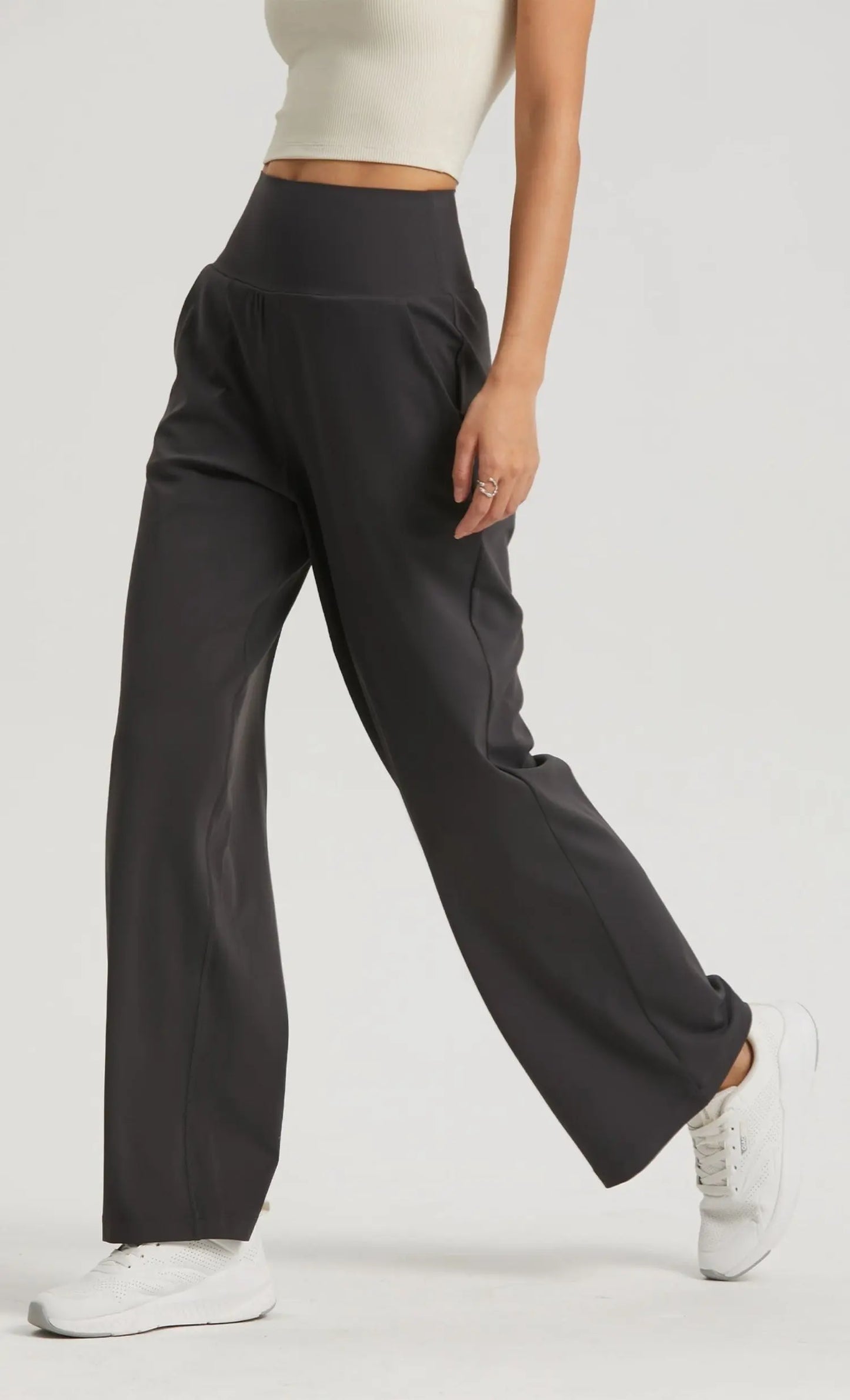 Flowra Relaxed Straight Pants - Veryra